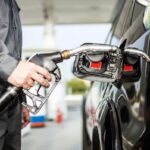 Gasoline smell in the car: the best tips to remedy it